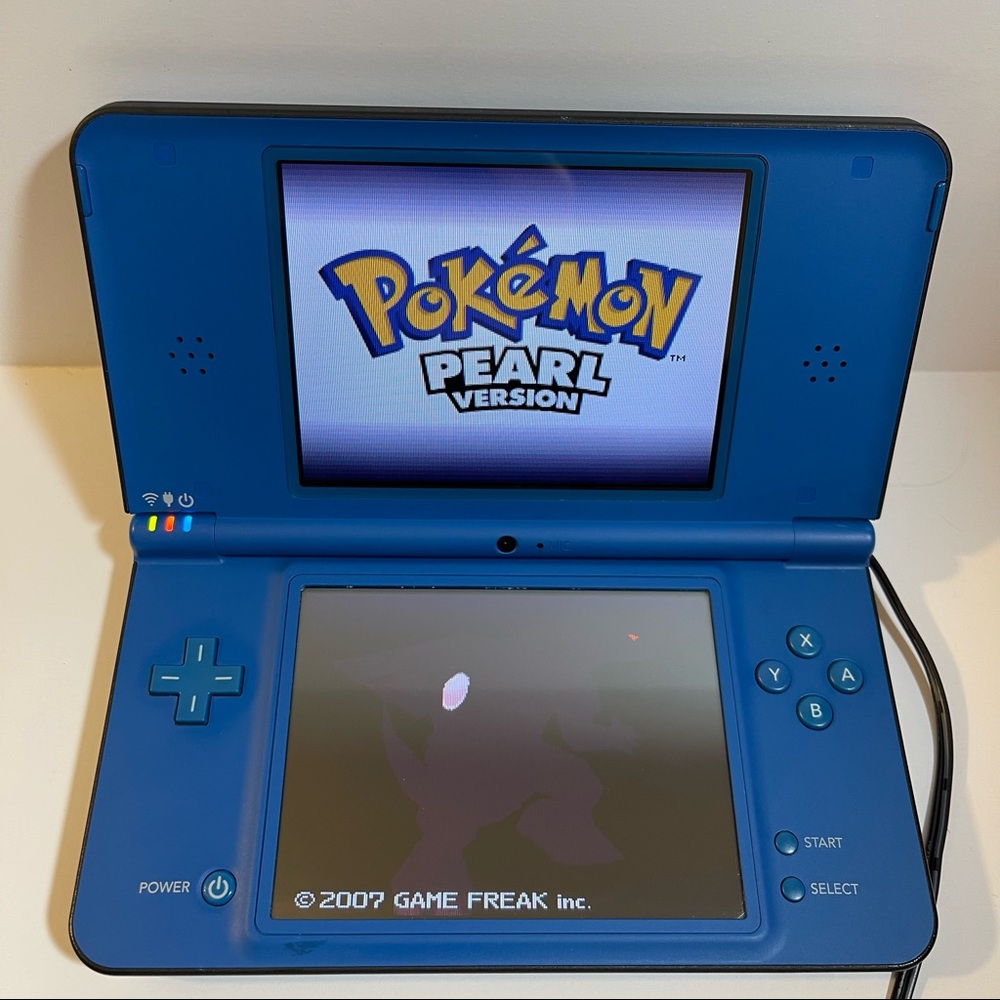 SOLD (1)Nintendo DSi XL Midnight Blue (1)NEW🔌 (1)NEW 32GB CARD (7)Games! - Picture 4 of 15